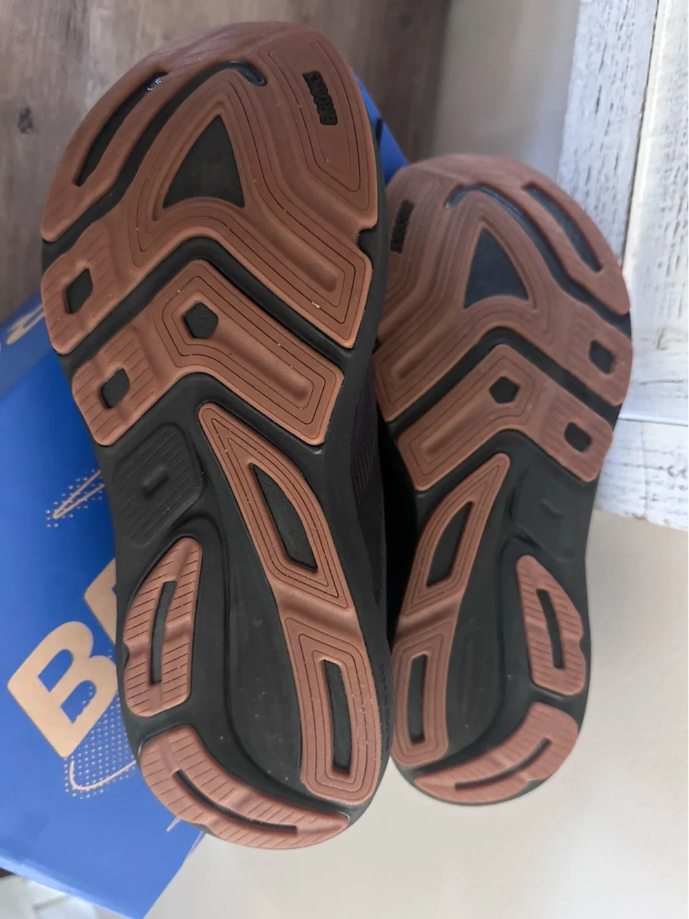 Brooks Revel Men’s Running Shoes Size 12 Black/Black Like New in Box